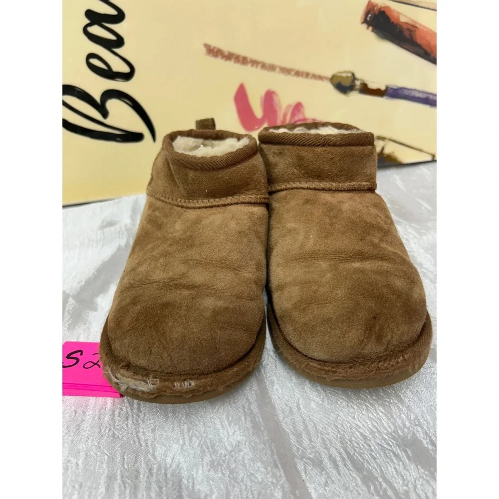 UGG Kids Classic Ultra Mini Chestnut Suede Ankle Boots 1130750K Size 3